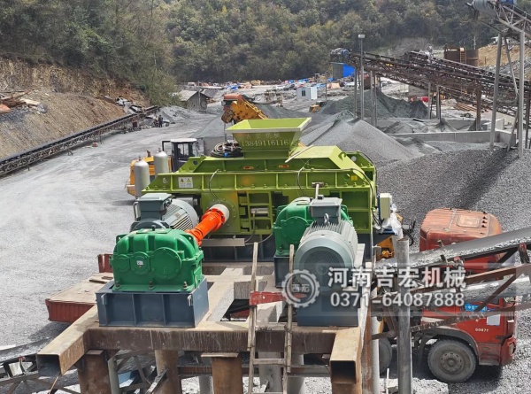 雙輥制砂機-石灰石中細碎專用設備,1-3mm機制砂輕松調配!